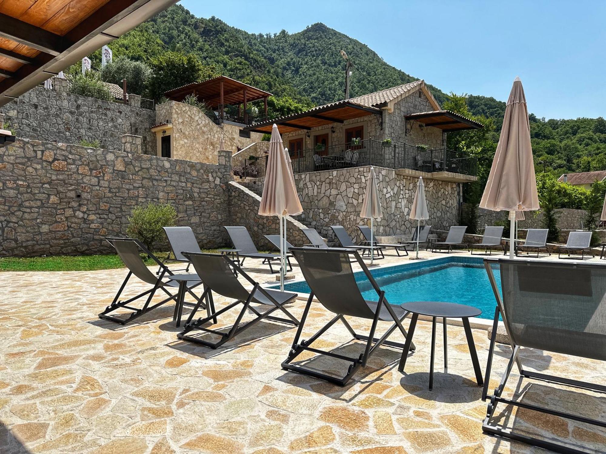 Eco Villas Merak Virpazar Eksteriør billede