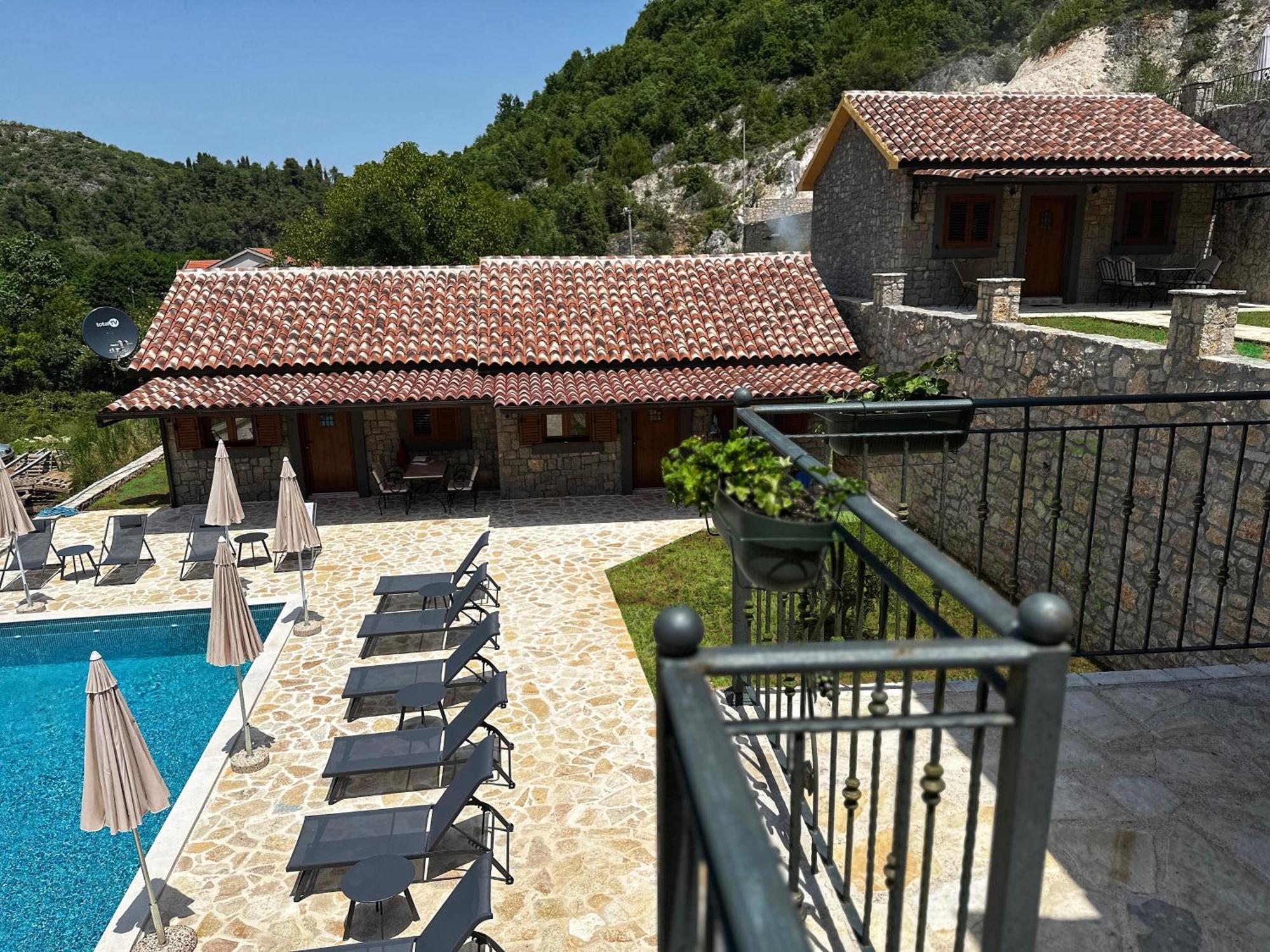 Eco Villas Merak Virpazar Eksteriør billede